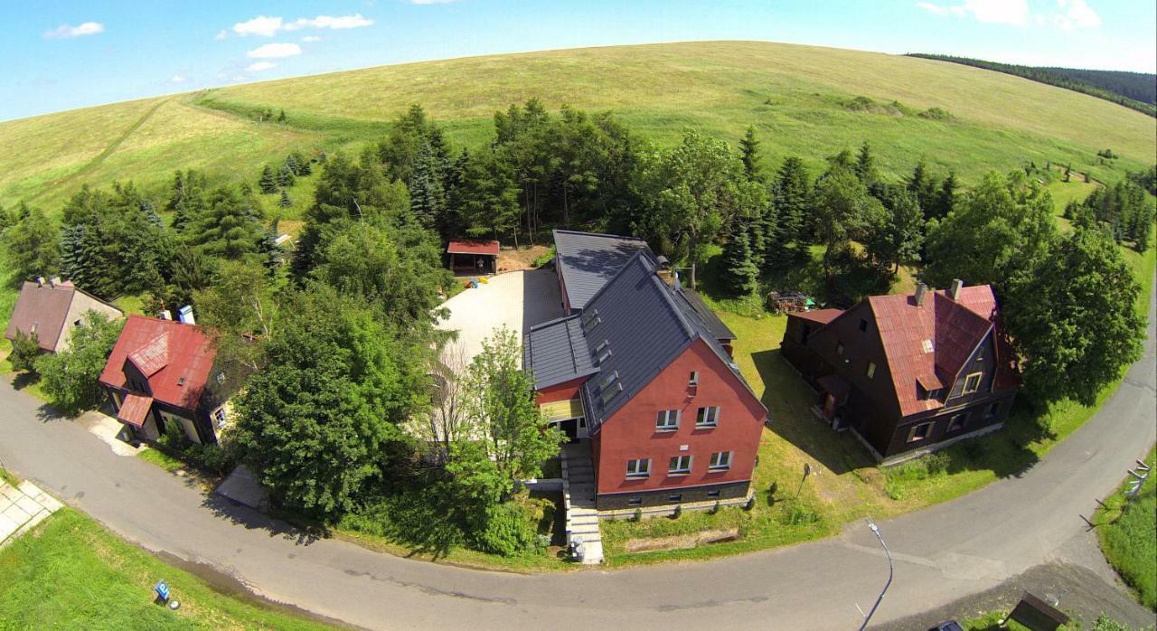 Aparthotel Ferienhaus Iva - Klinovec Loučná pod Klínovcem Zewnętrze zdjęcie